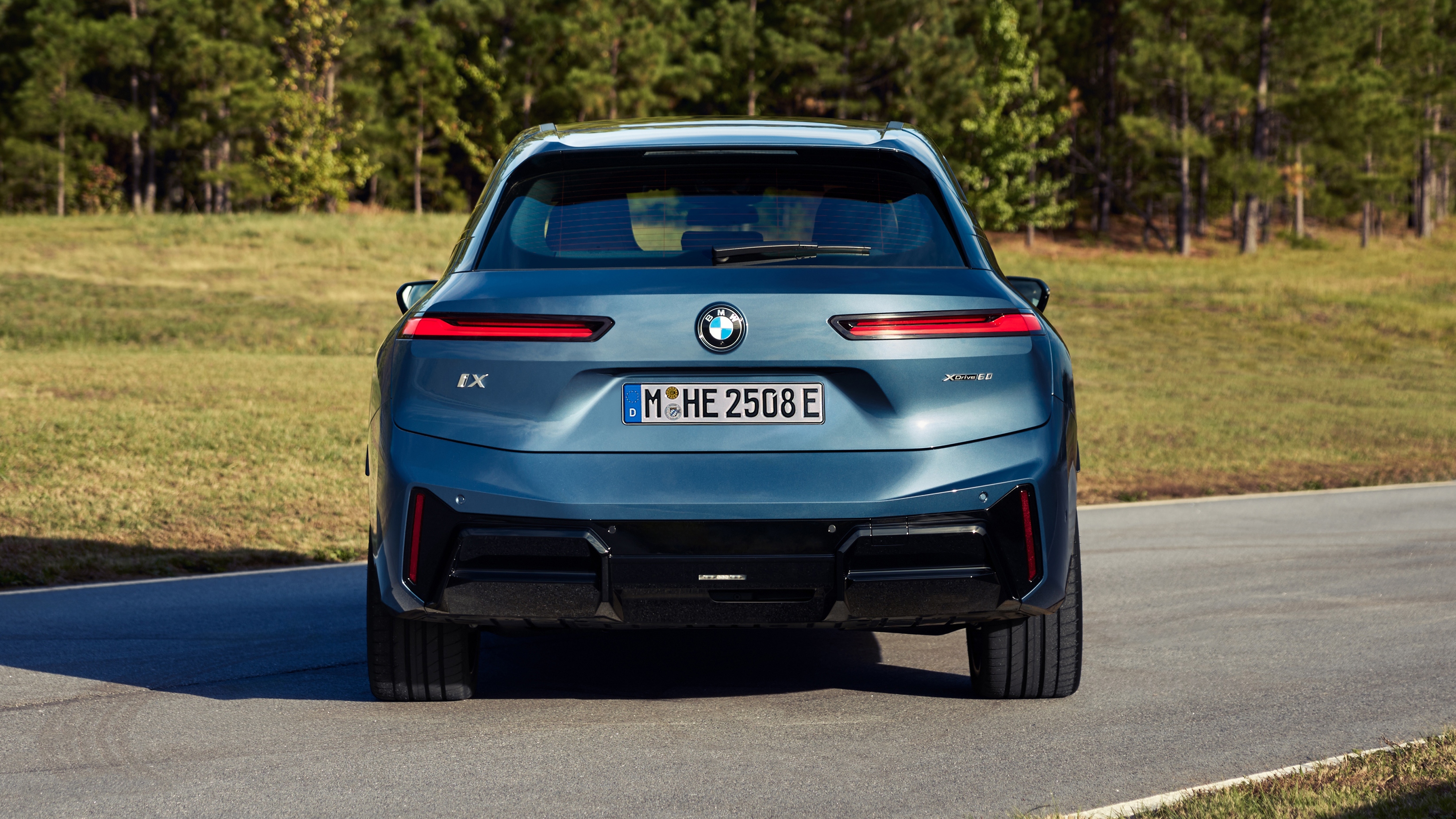 2025 BMW iX
