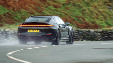 BMW M5 v Porsche Panamera