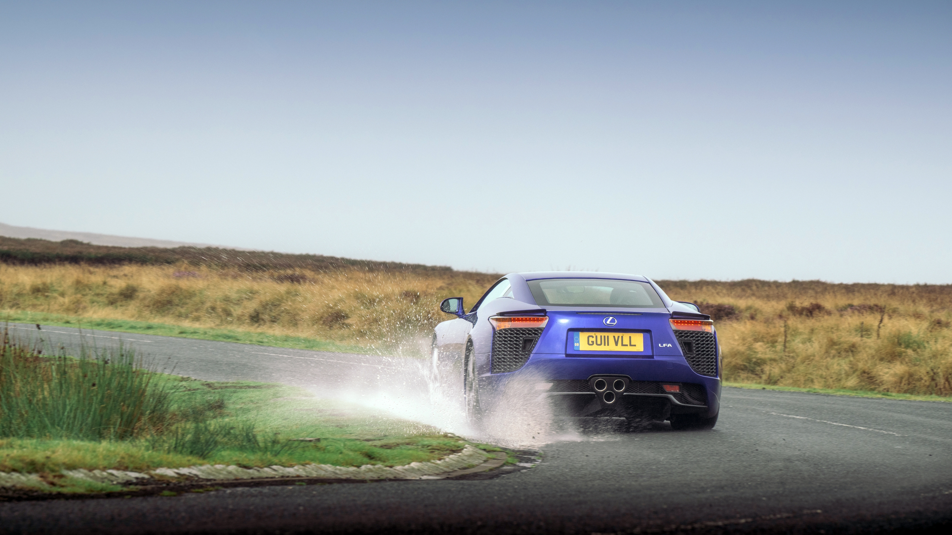 Lexus LFA rear