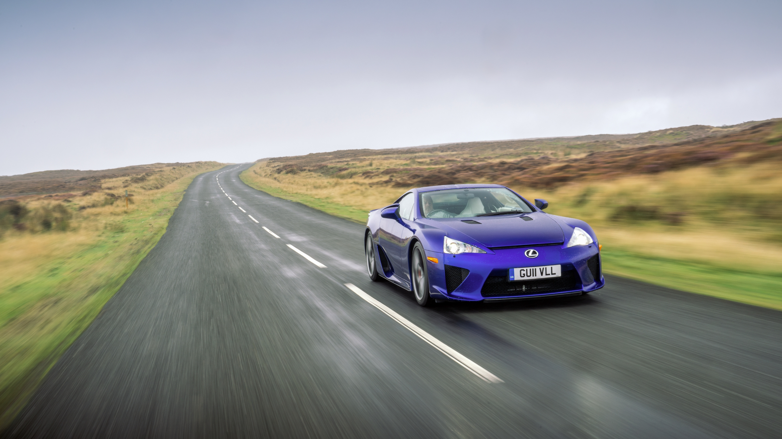 Lexus LFA front