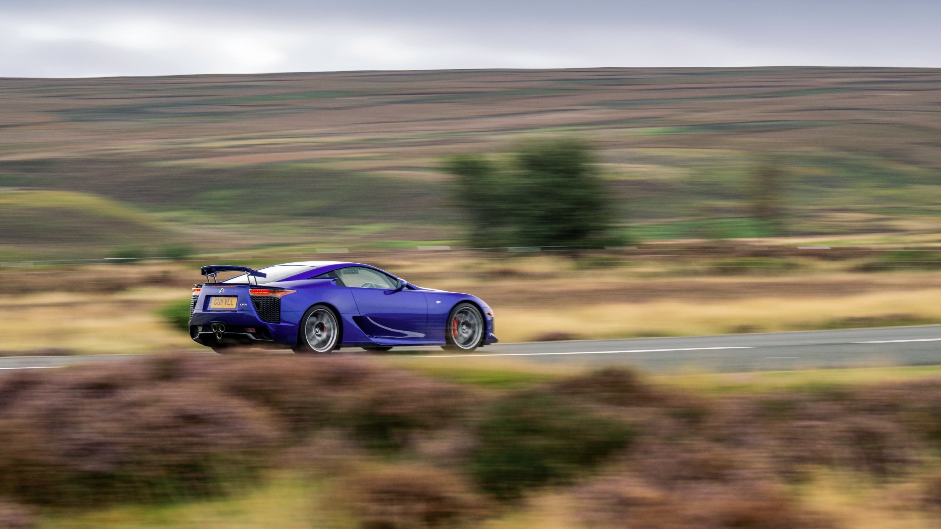 Lexus LFA rear