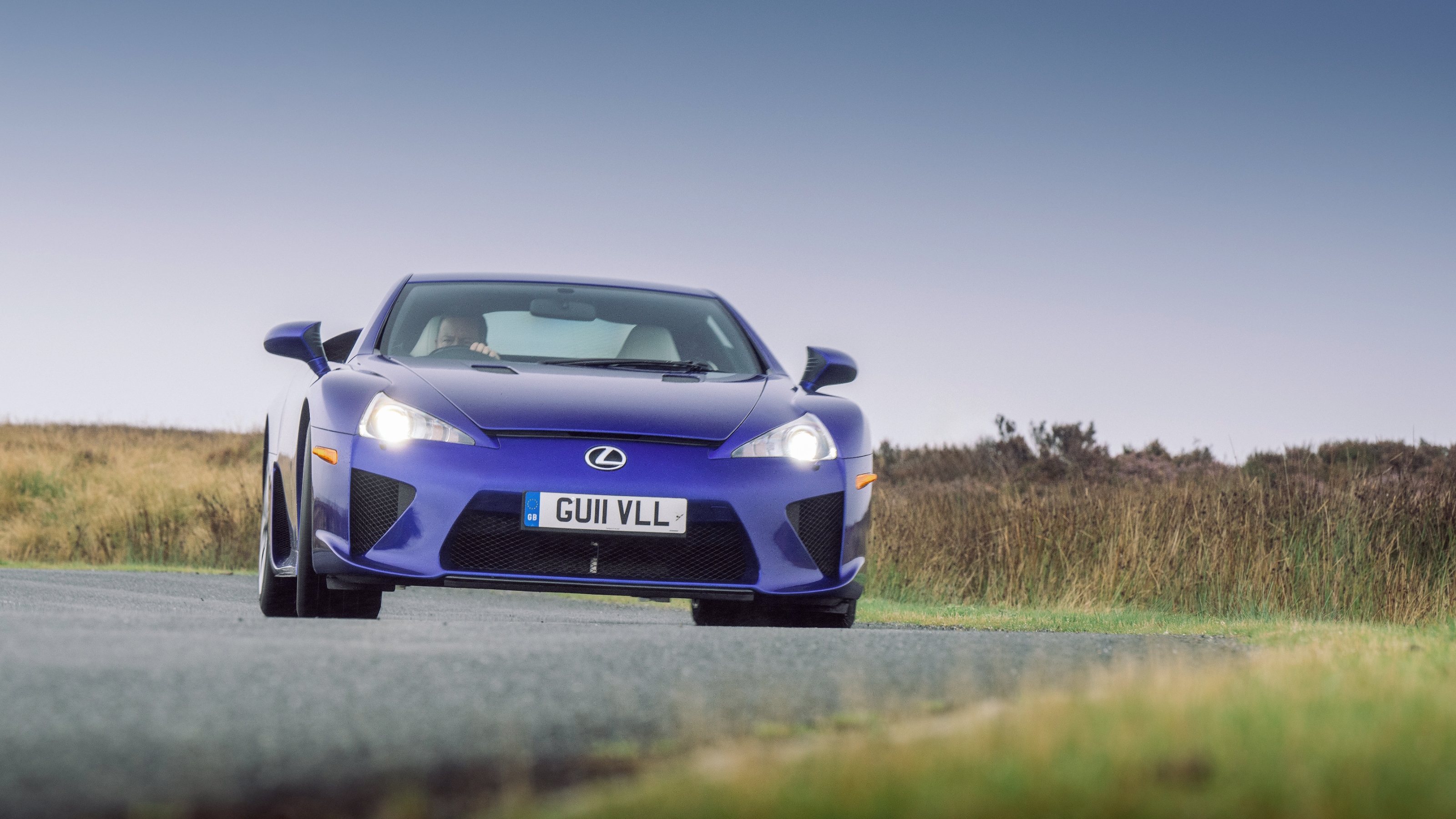 Lexus LFA front