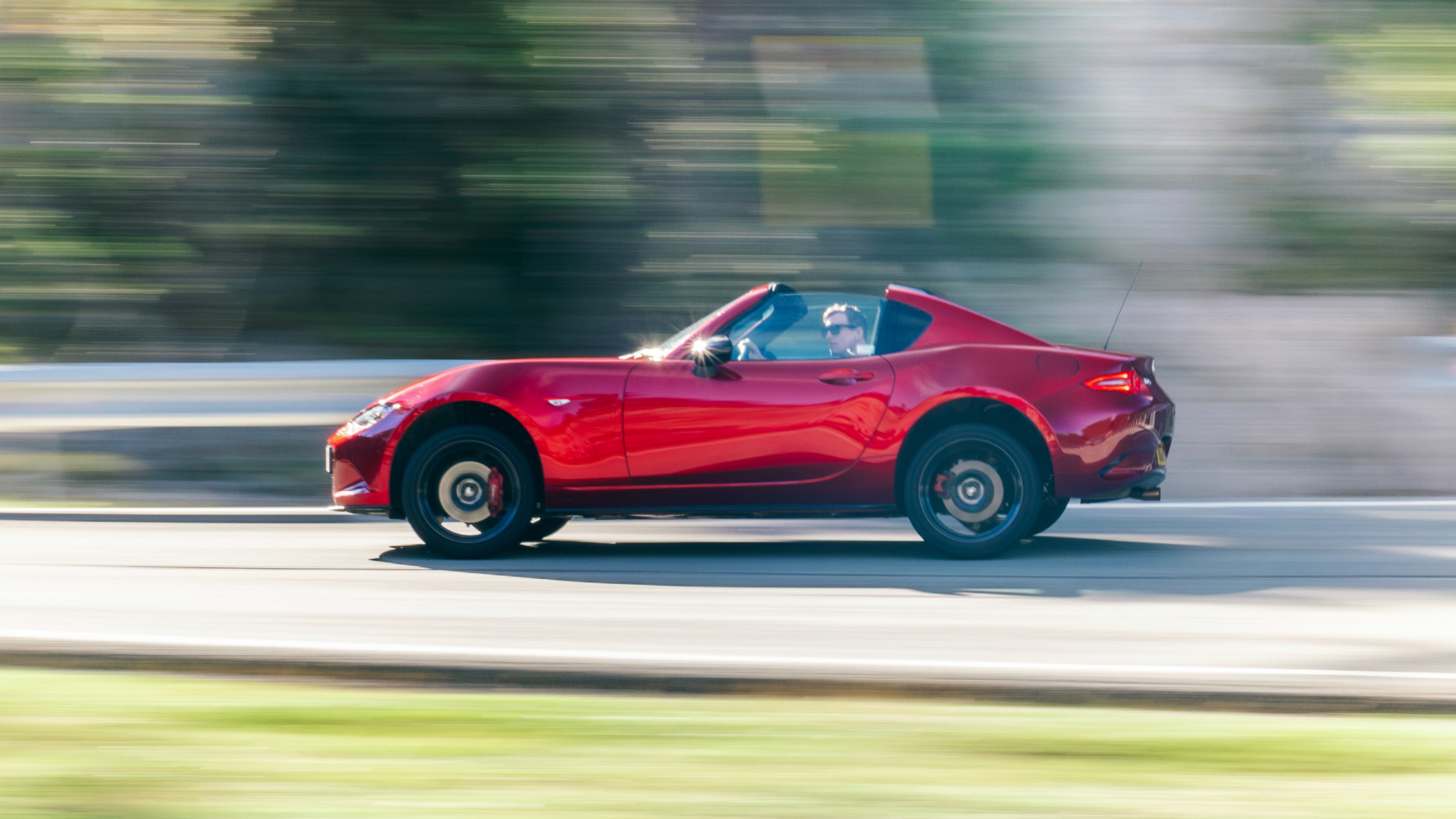 Mazda MX-5 RF side