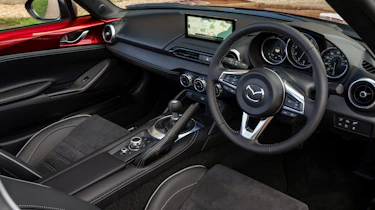 Mazda MX-5 RF interior