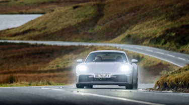 Porsche 911 Carrera (992.2) – front