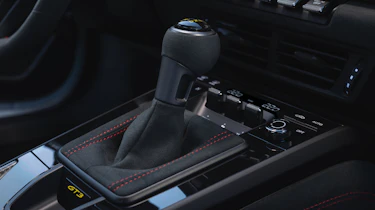 2025 Porsche 911 GT3 gear knob