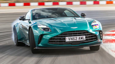 2025 Aston Martin Vantage front