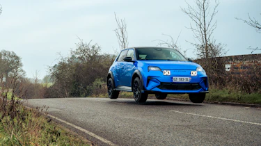 Alpine A290 – jump