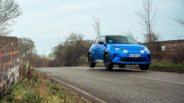 Alpine A290 v Alpine A110 – front