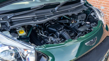 Aston Martin V8 Cygnet