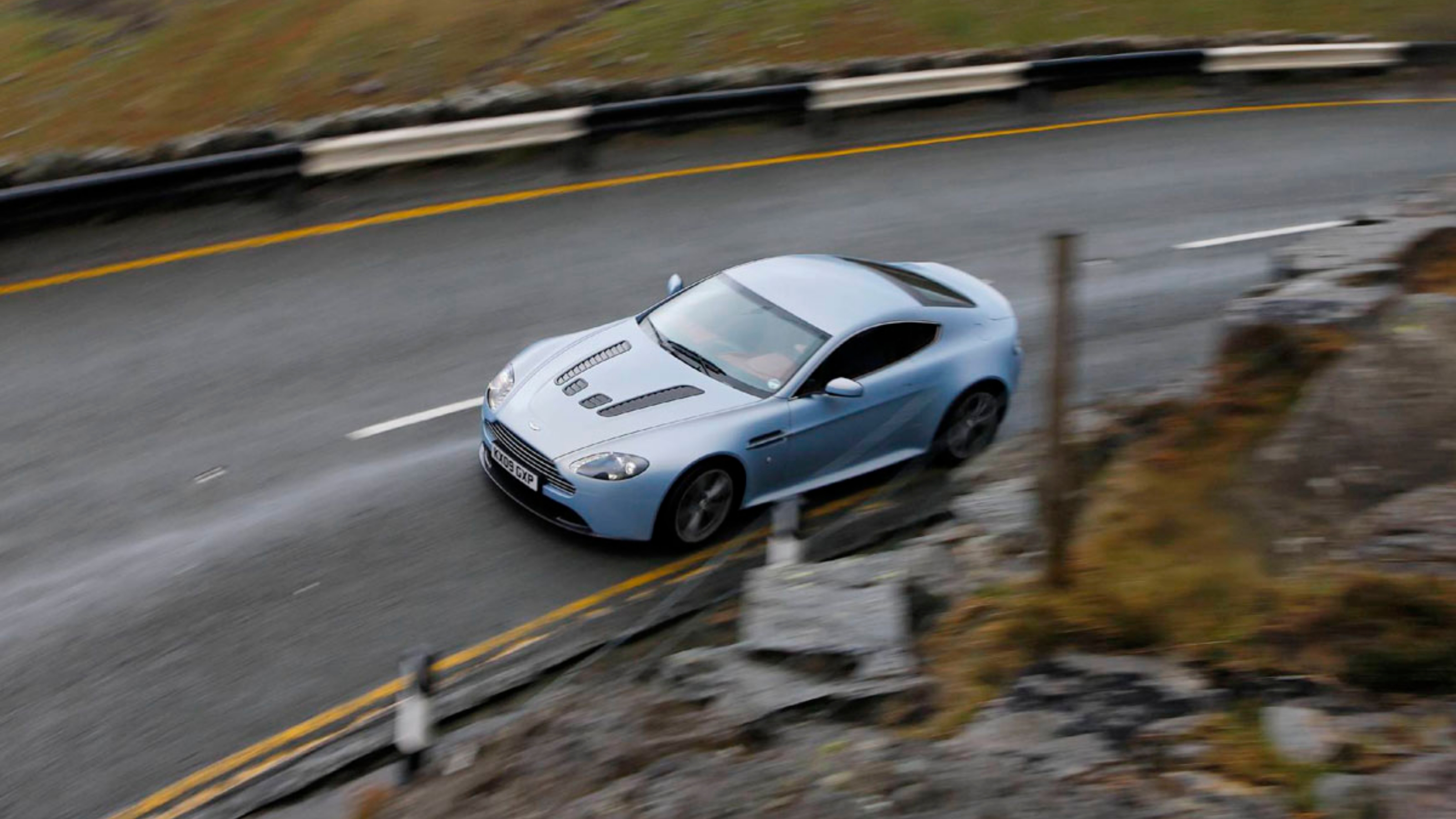 Aston Martin V12 Vantage front