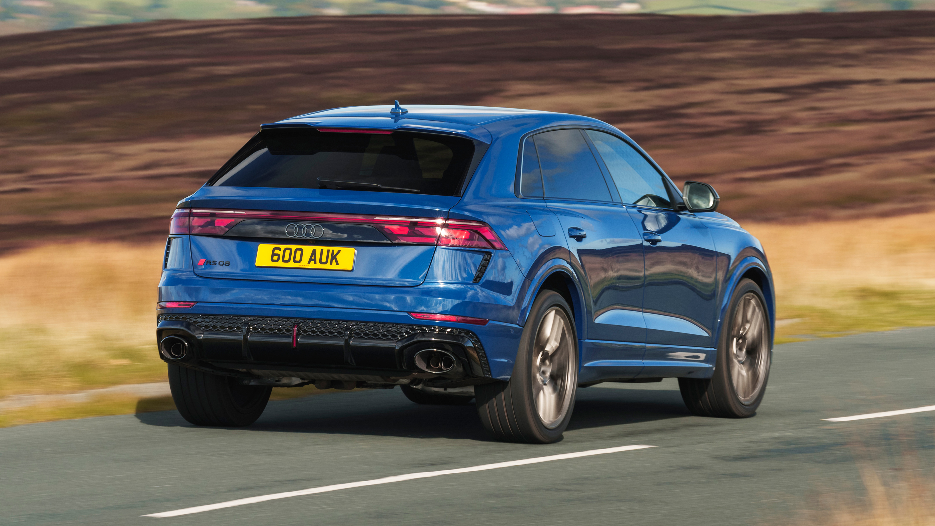 Audi RS Q8 – rear