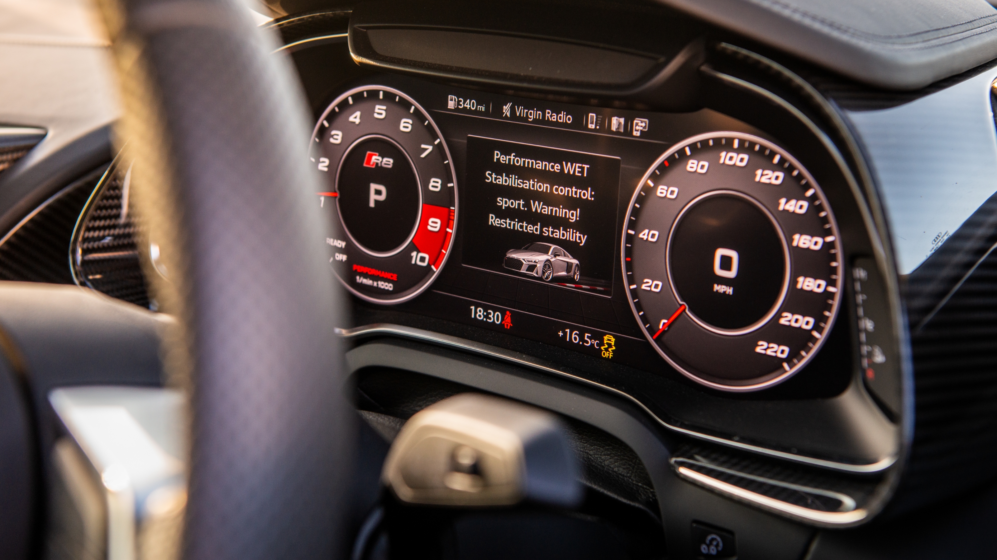 Audi R8 dials