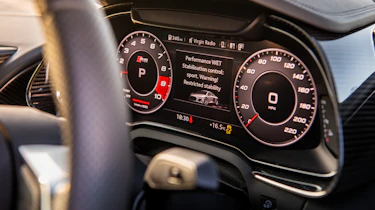 Audi R8 dials