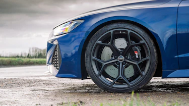 BMW M5 v Audi RS7