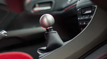 Honda Civic Type R FK2 details