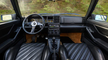 Lancia Delta Integrale interior
