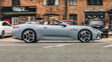 Maserati GranCabrio Folgore side