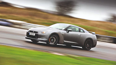 Nissan GT-R front