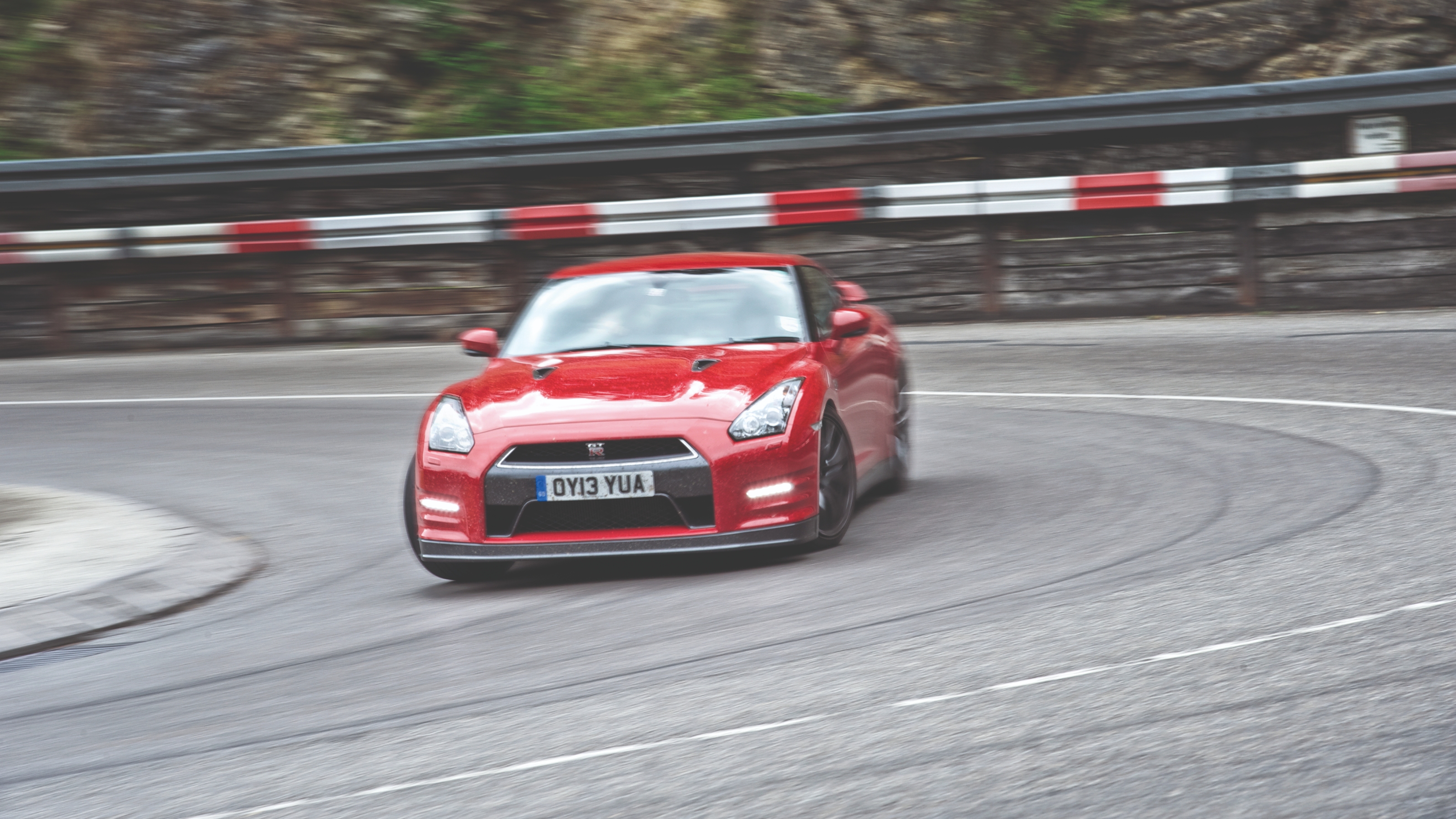 Nissan GT-R front