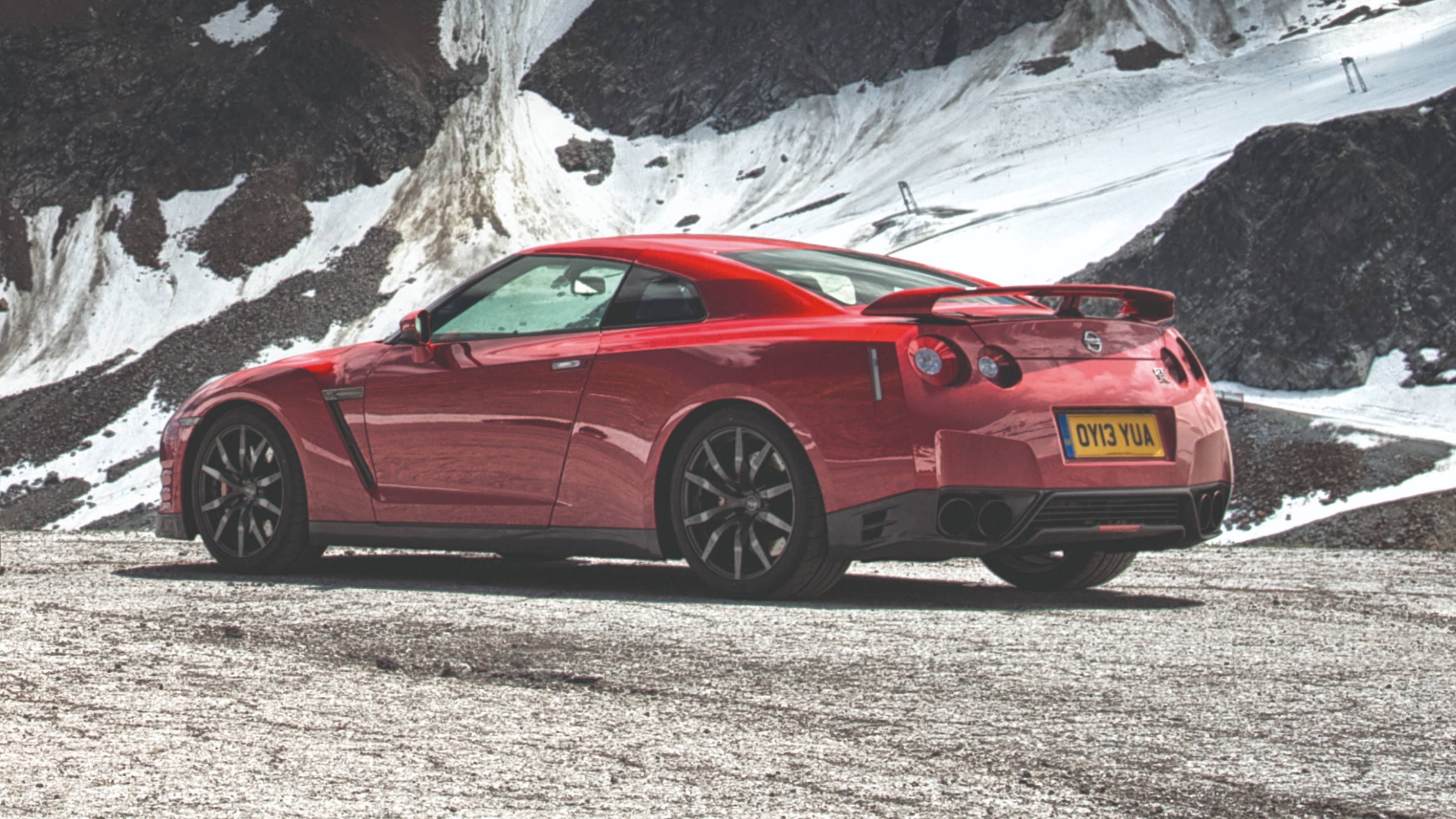 Nissan GT-R rear