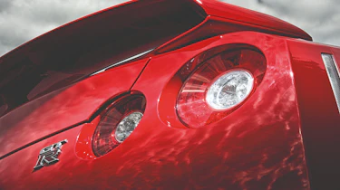 Nissan GT-R details