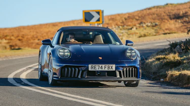 Porsche 911 Targa 4 GTS – front