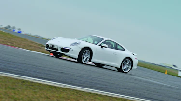 Porsche 991 Carrera front