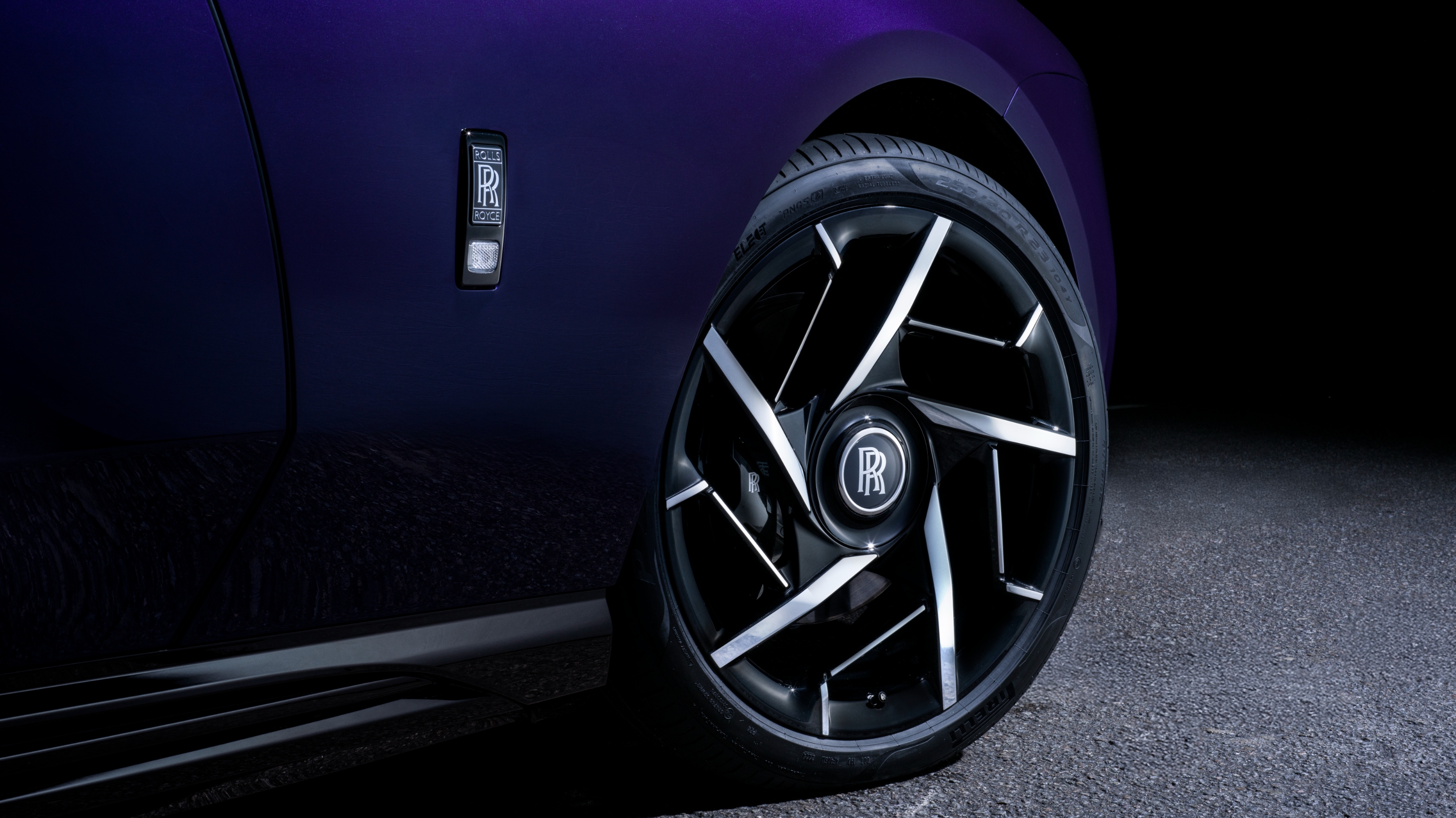 Rolls-Royce Spectre Black Badge wheel