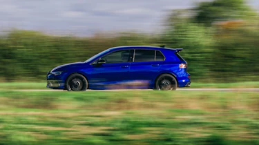 VW Golf R 2025 side