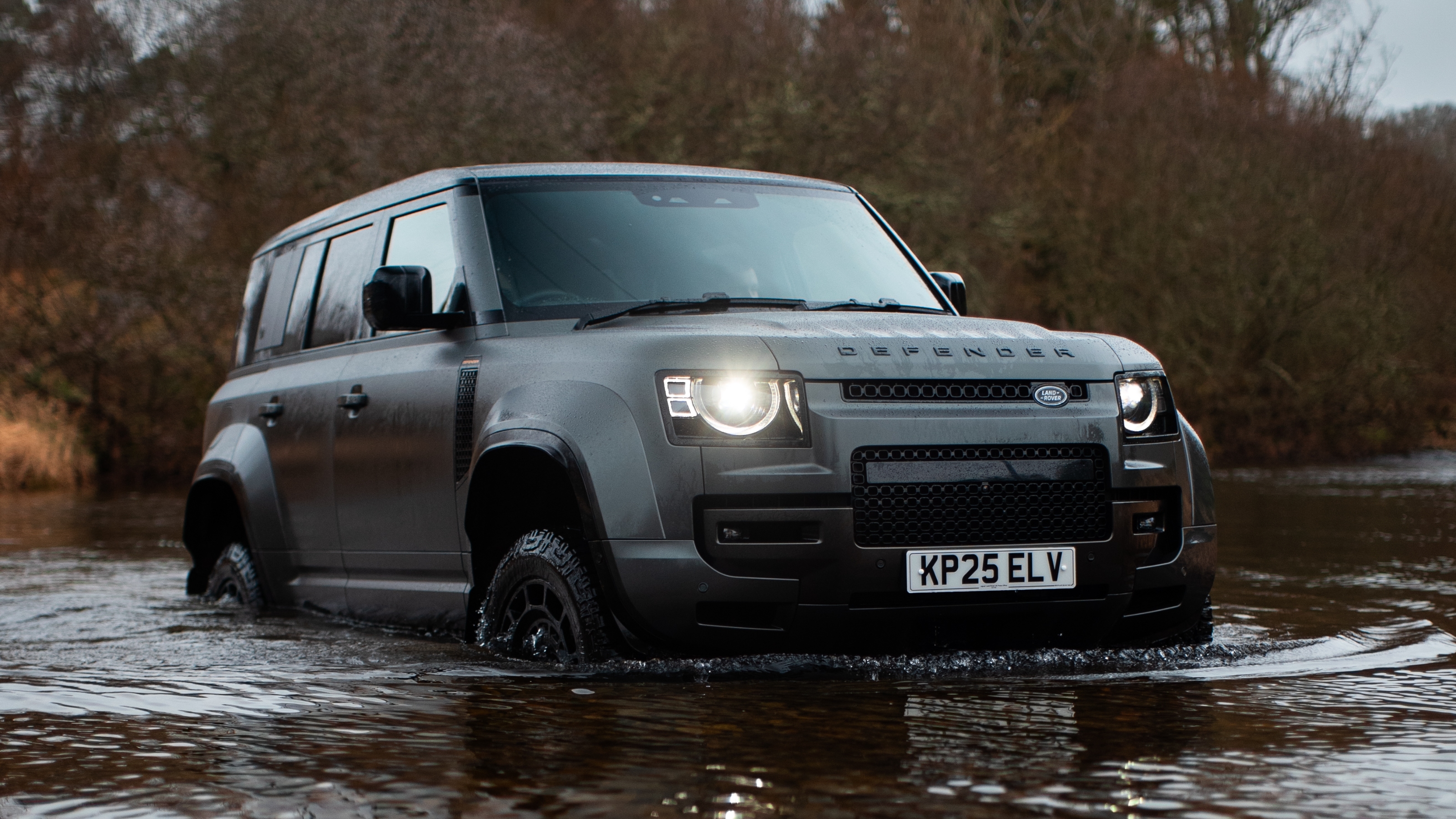Land Rover Defender Octa front wading