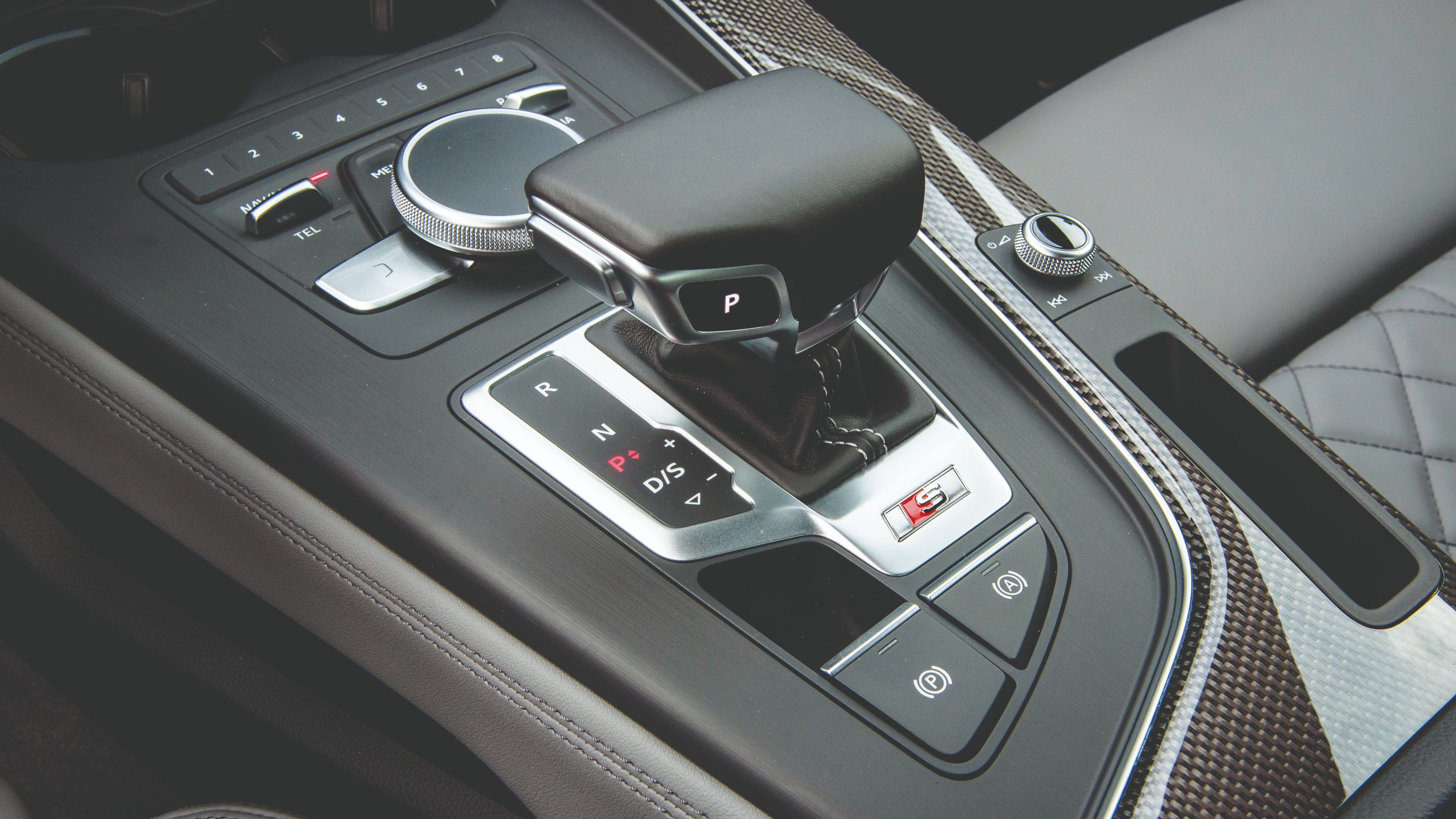 Audi S4 B9 interior details
