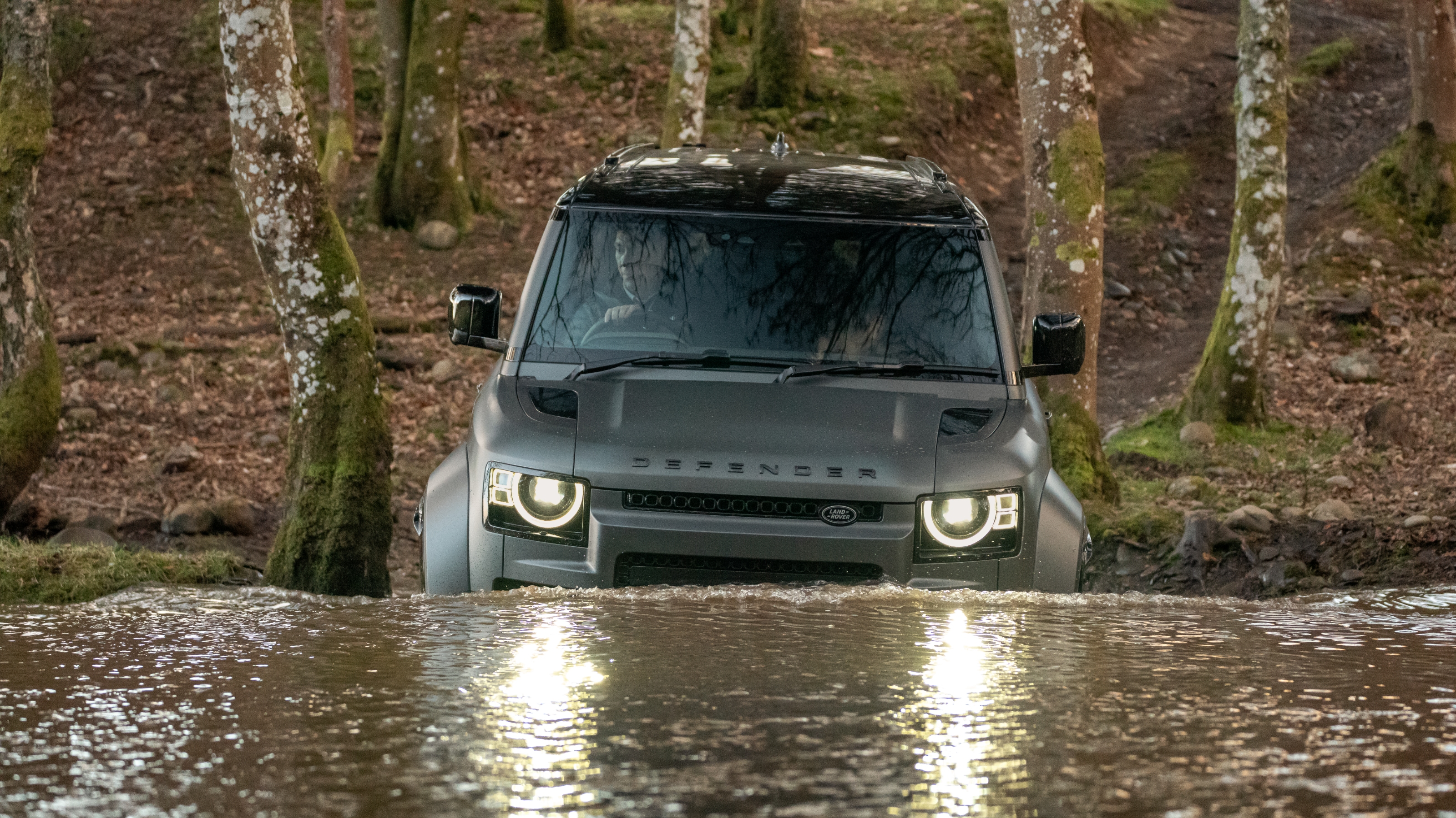 Land Rover Defender Octa front wading
