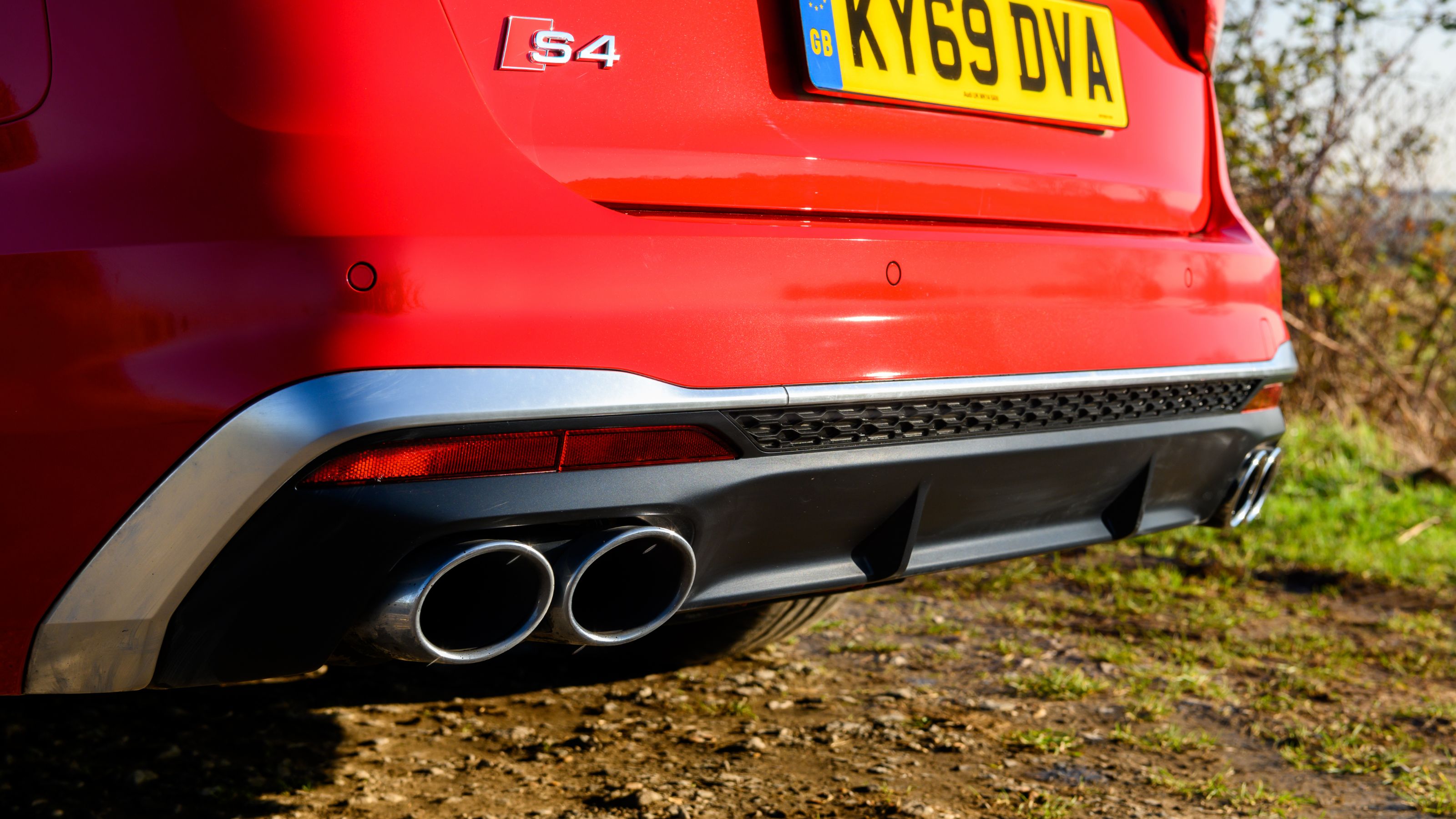 Audi S4 B9 exhaust