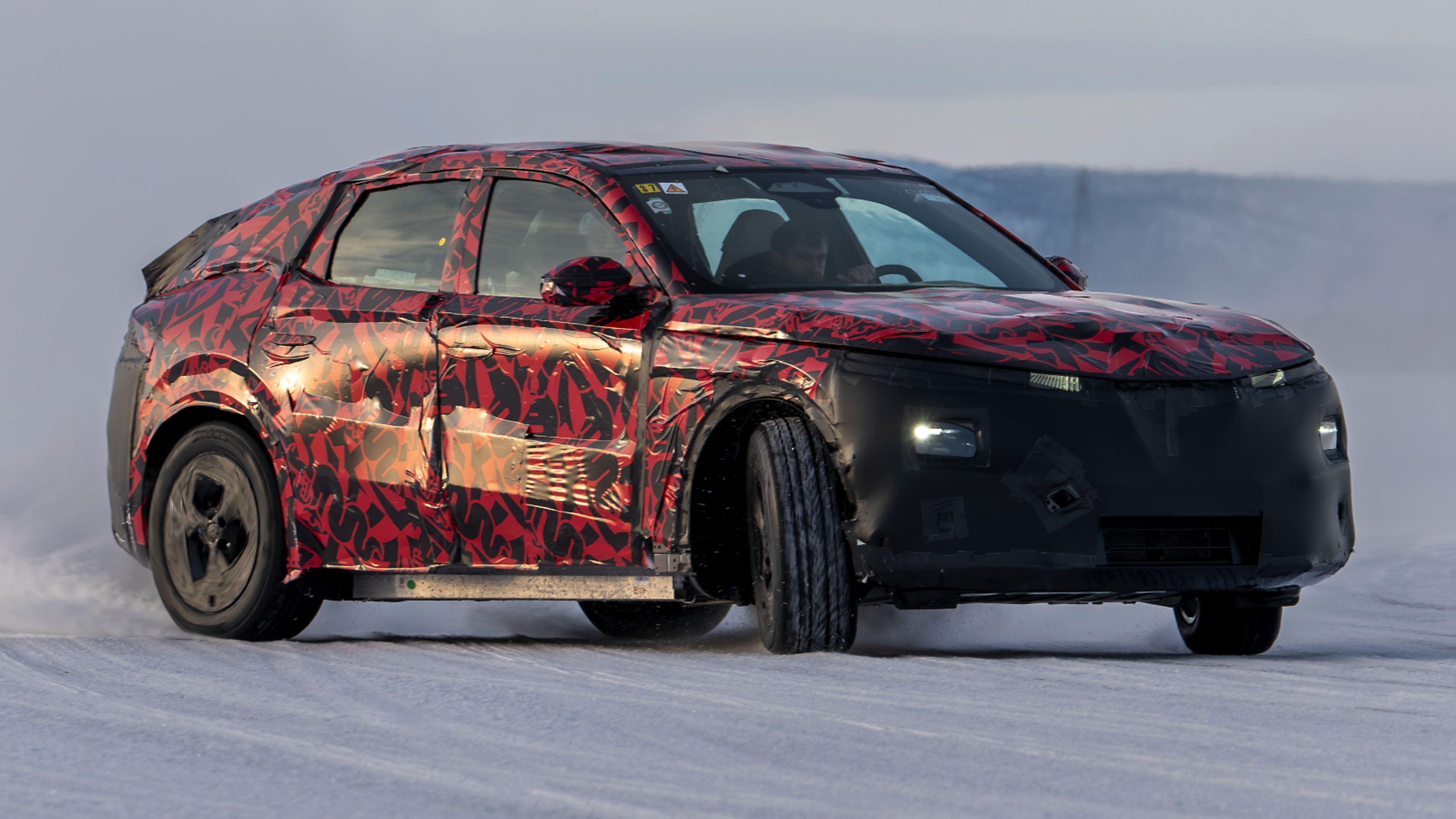 Alfa Romeo Stelvio prototype front