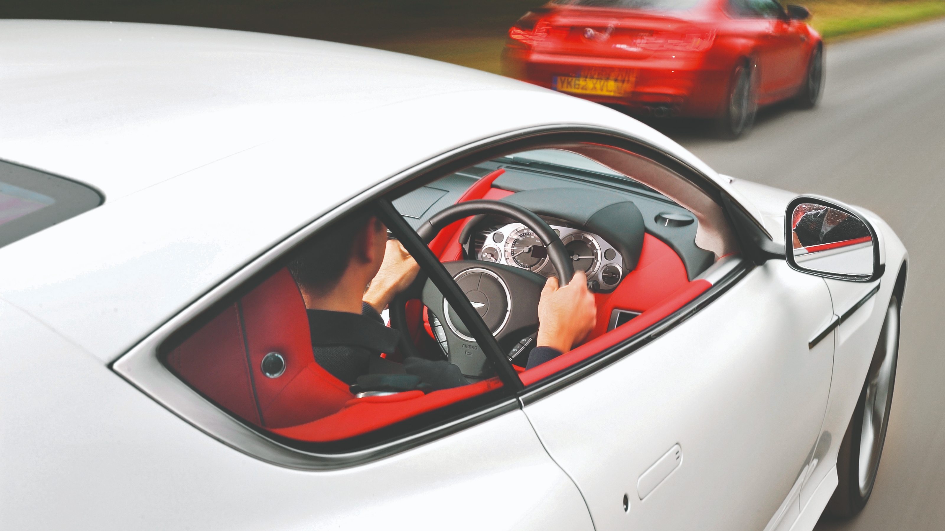 Aston Martin DB9 interior