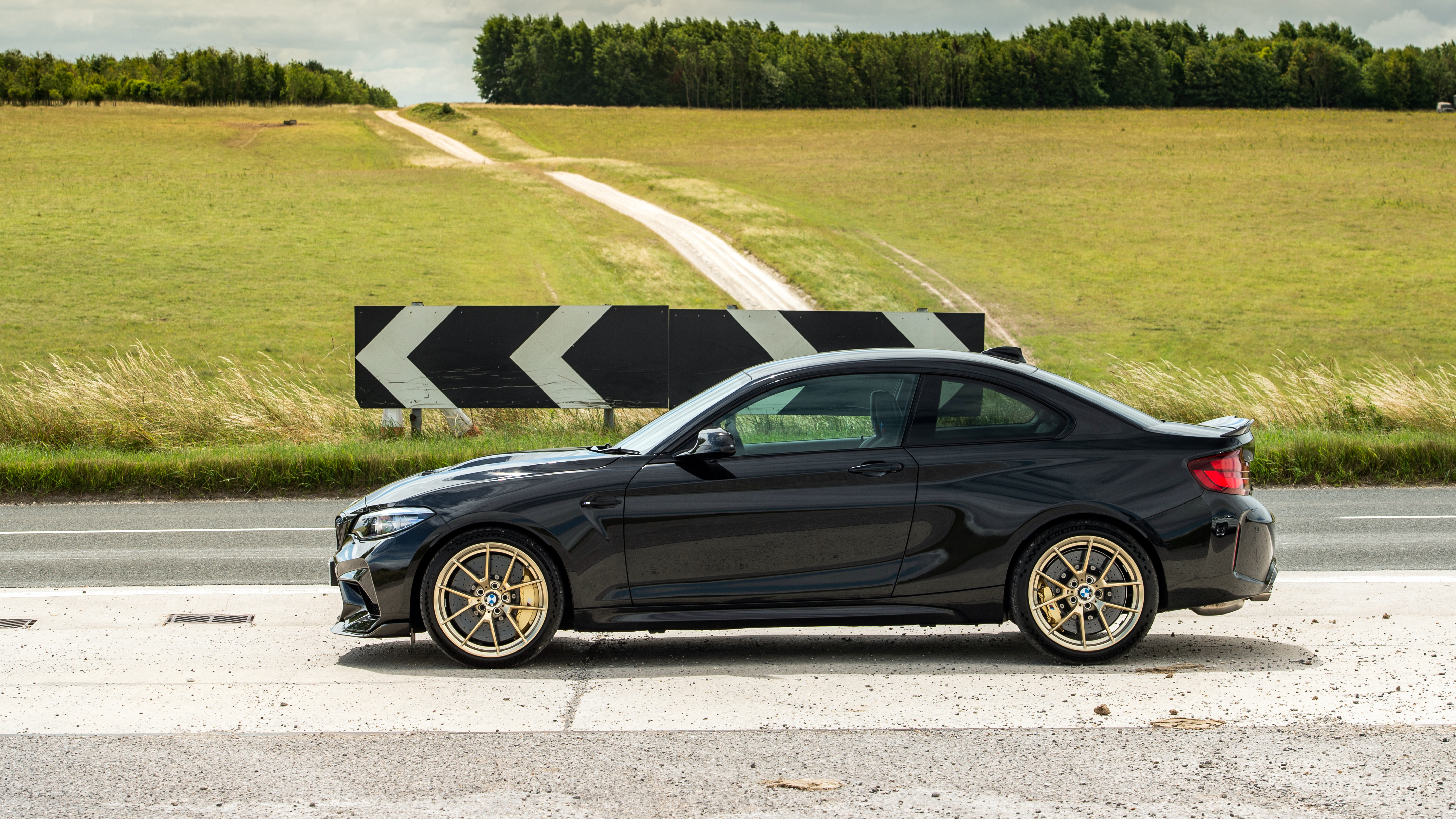 BMW M2 CS