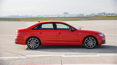 Audi S4 B9 side