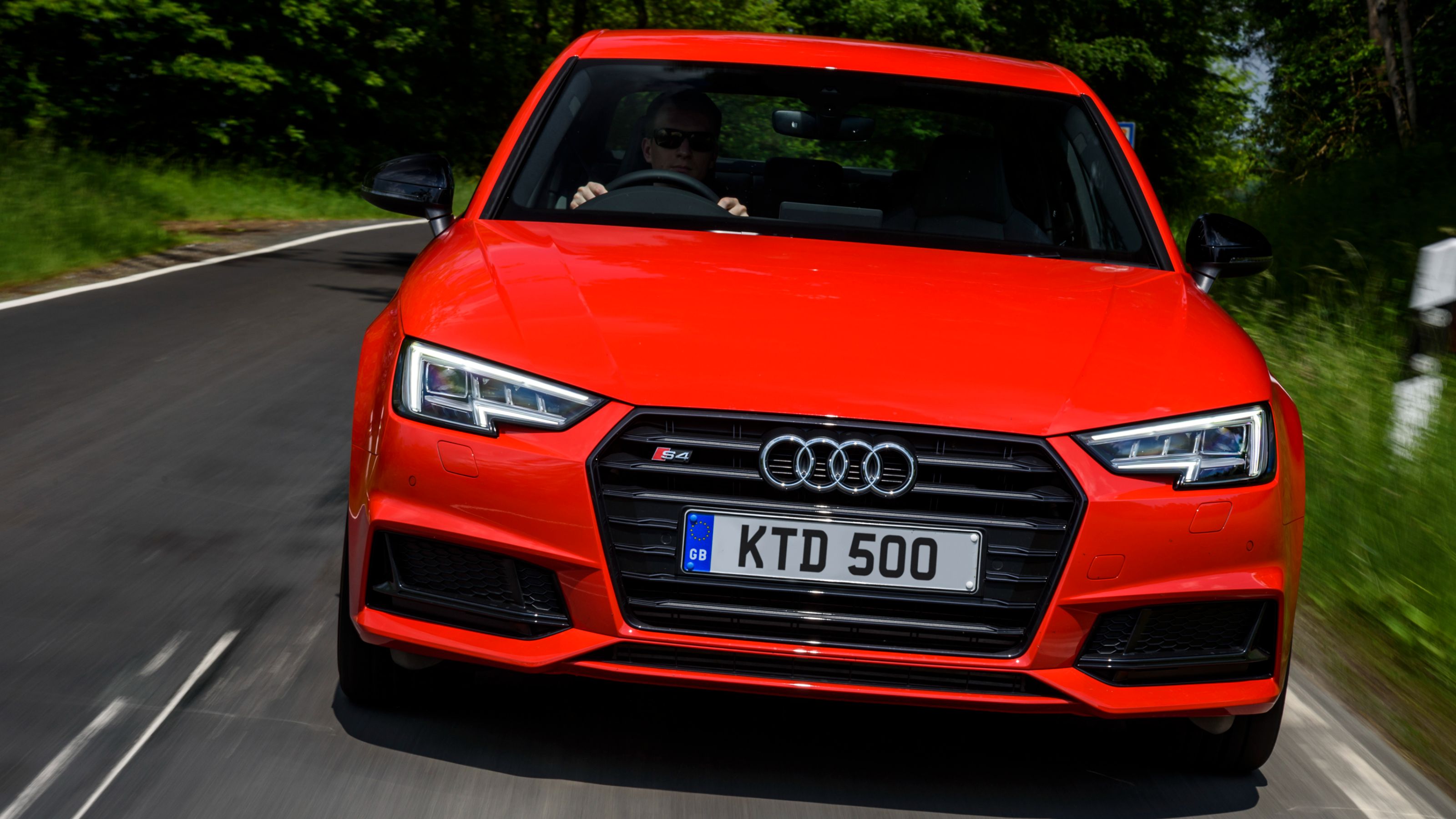 Audi S4 B9 front