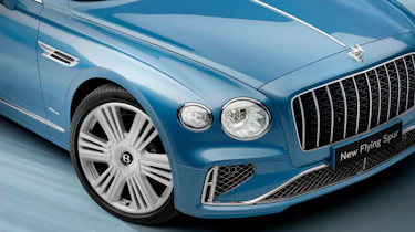 Bentley Flying Spur Azure – lights