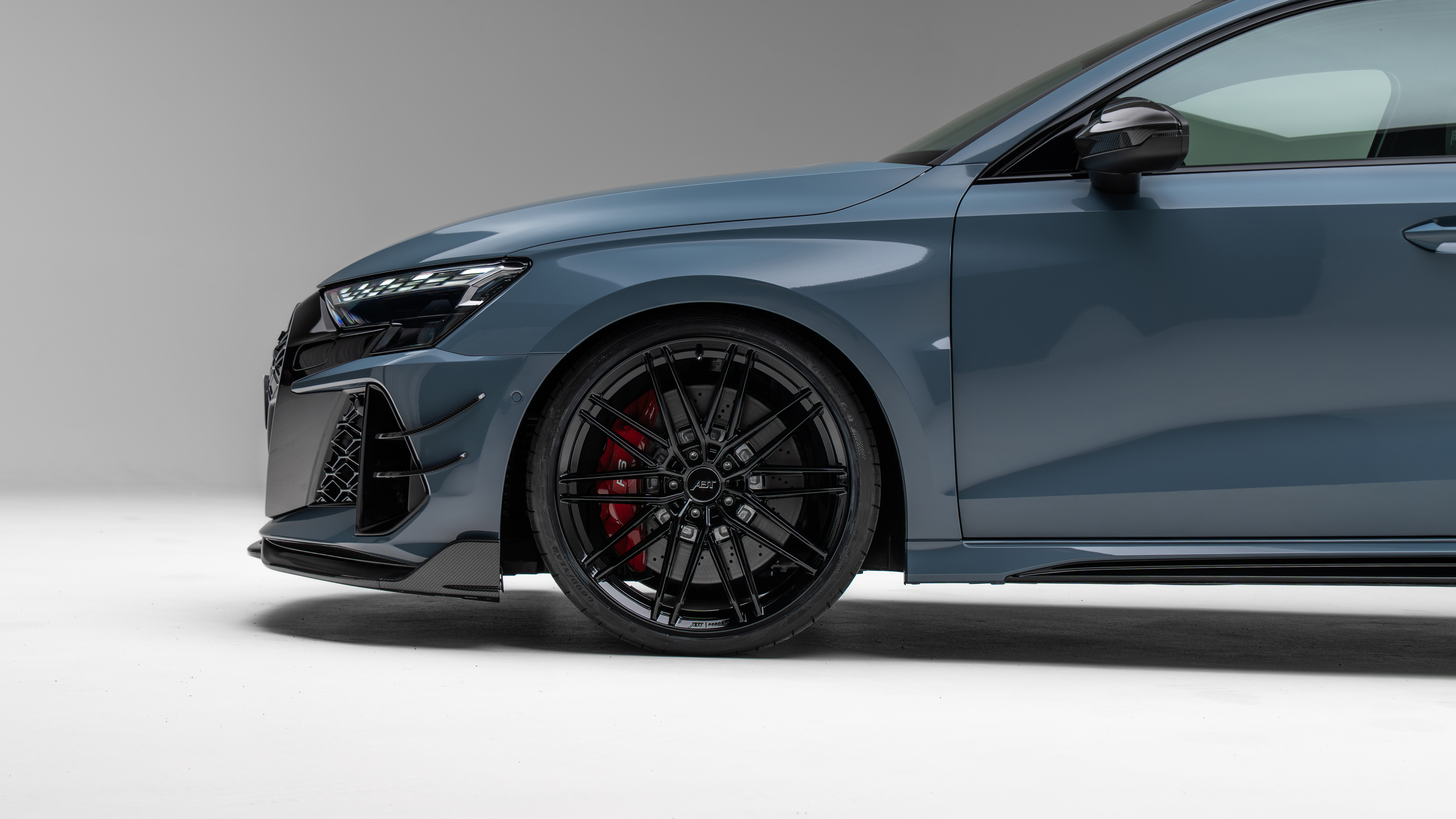 Audi RS3 R