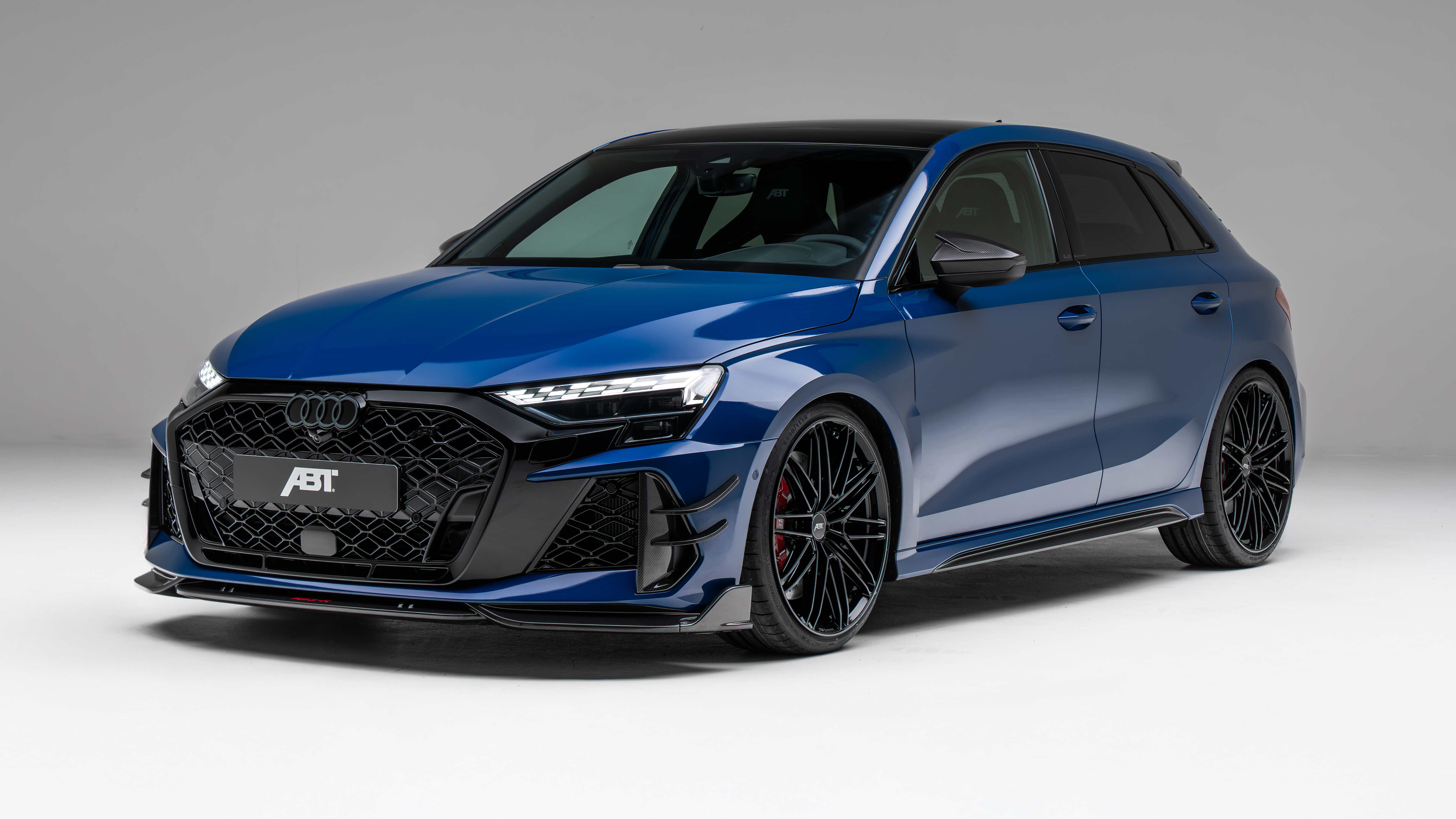 Audi RS3 R