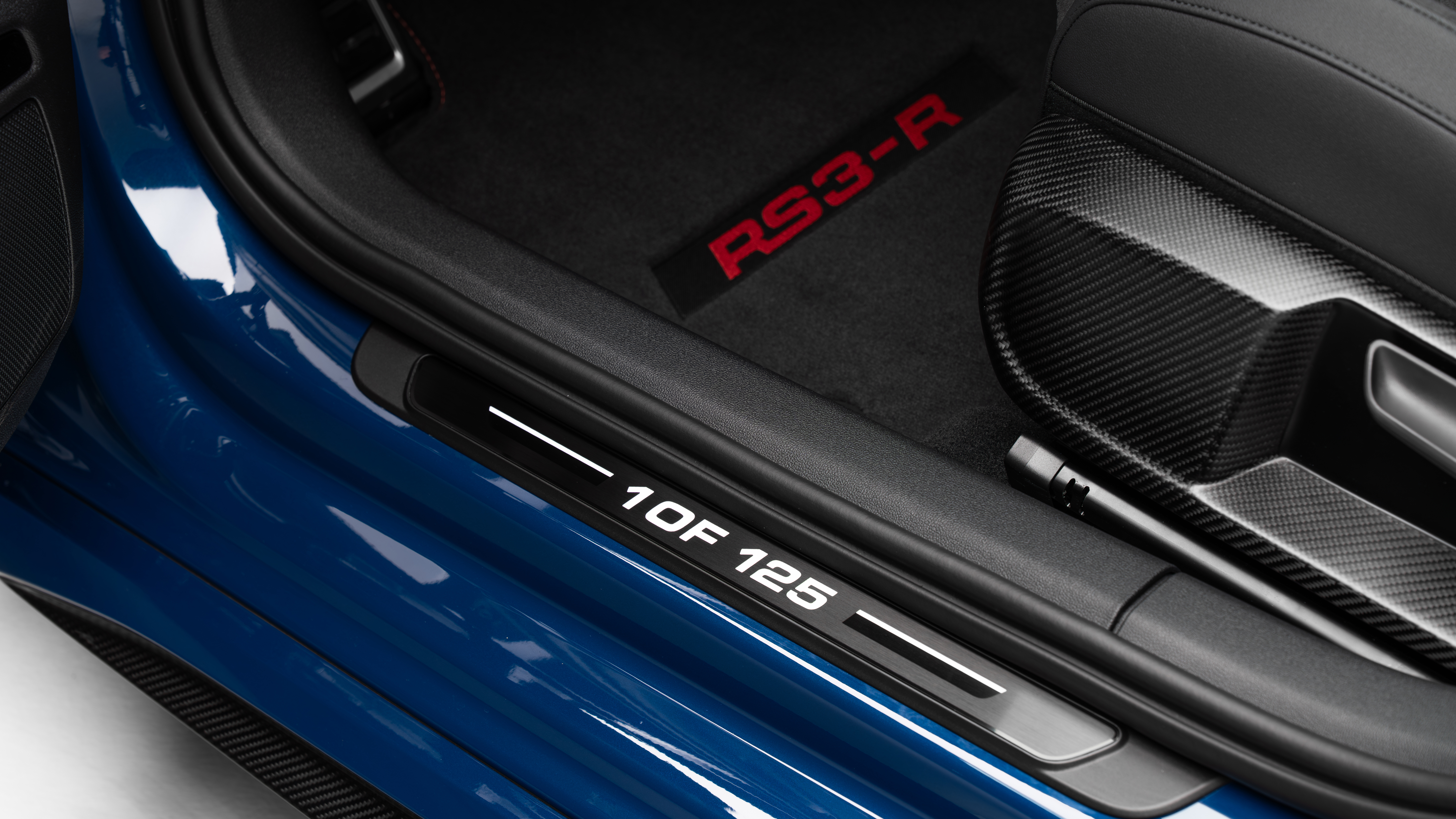 Audi RS3 R