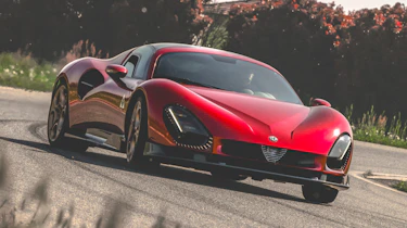 Alfa Romeo 33 Stradale front