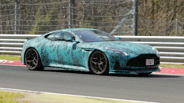 Aston Martin DB12 2026 – front