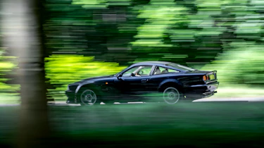 Aston Martin Vantage V550 – side