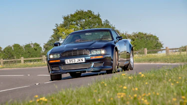 Aston Martin Vantage V550 – front