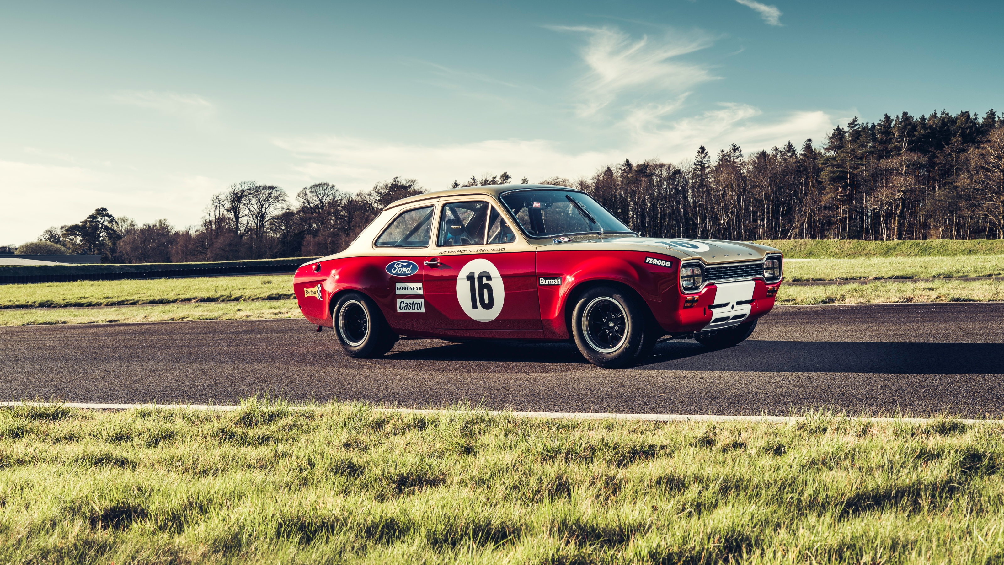 Ford Escort Alan Mann 68 – front