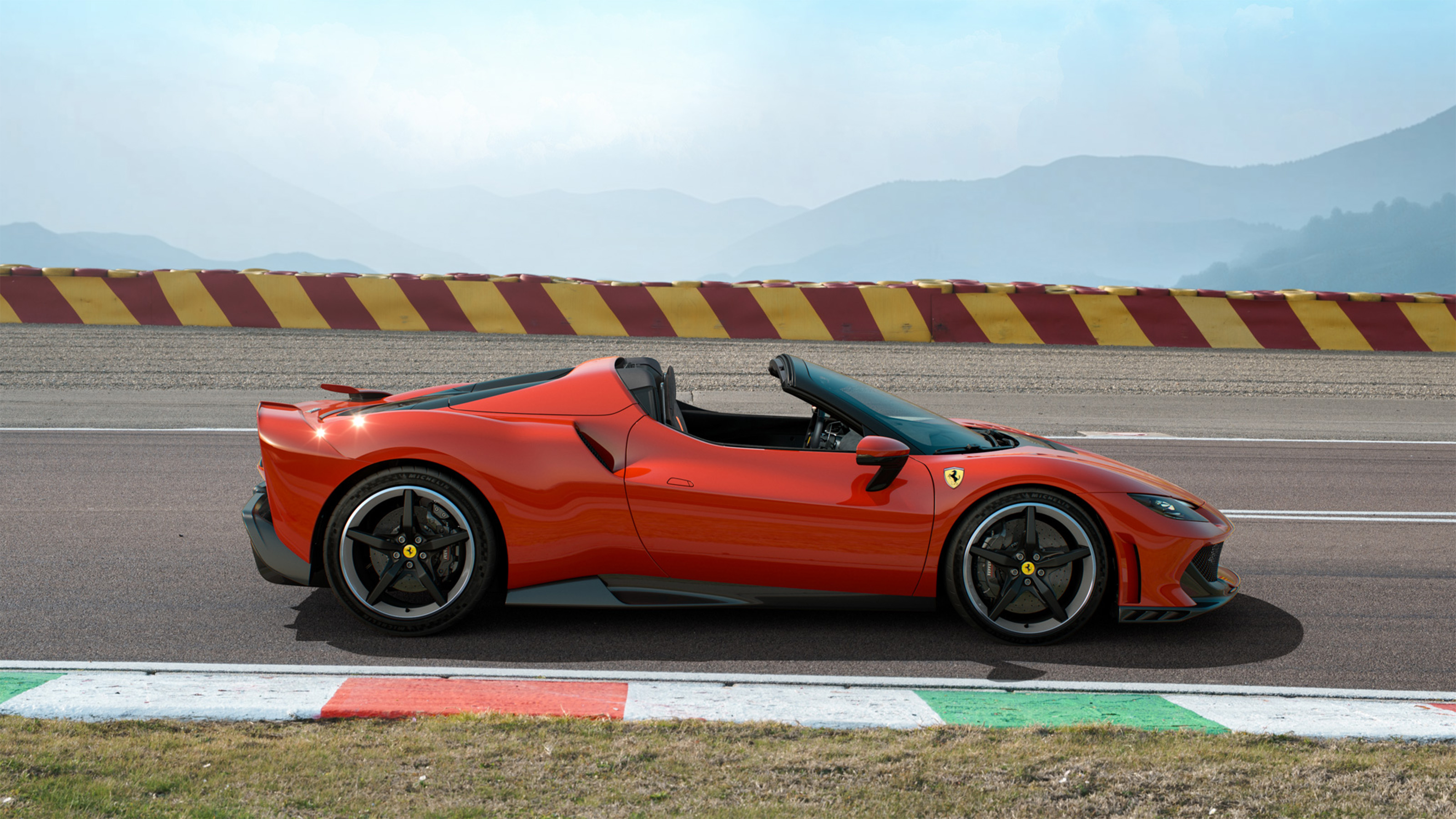Ferrari 296 Speciale – side