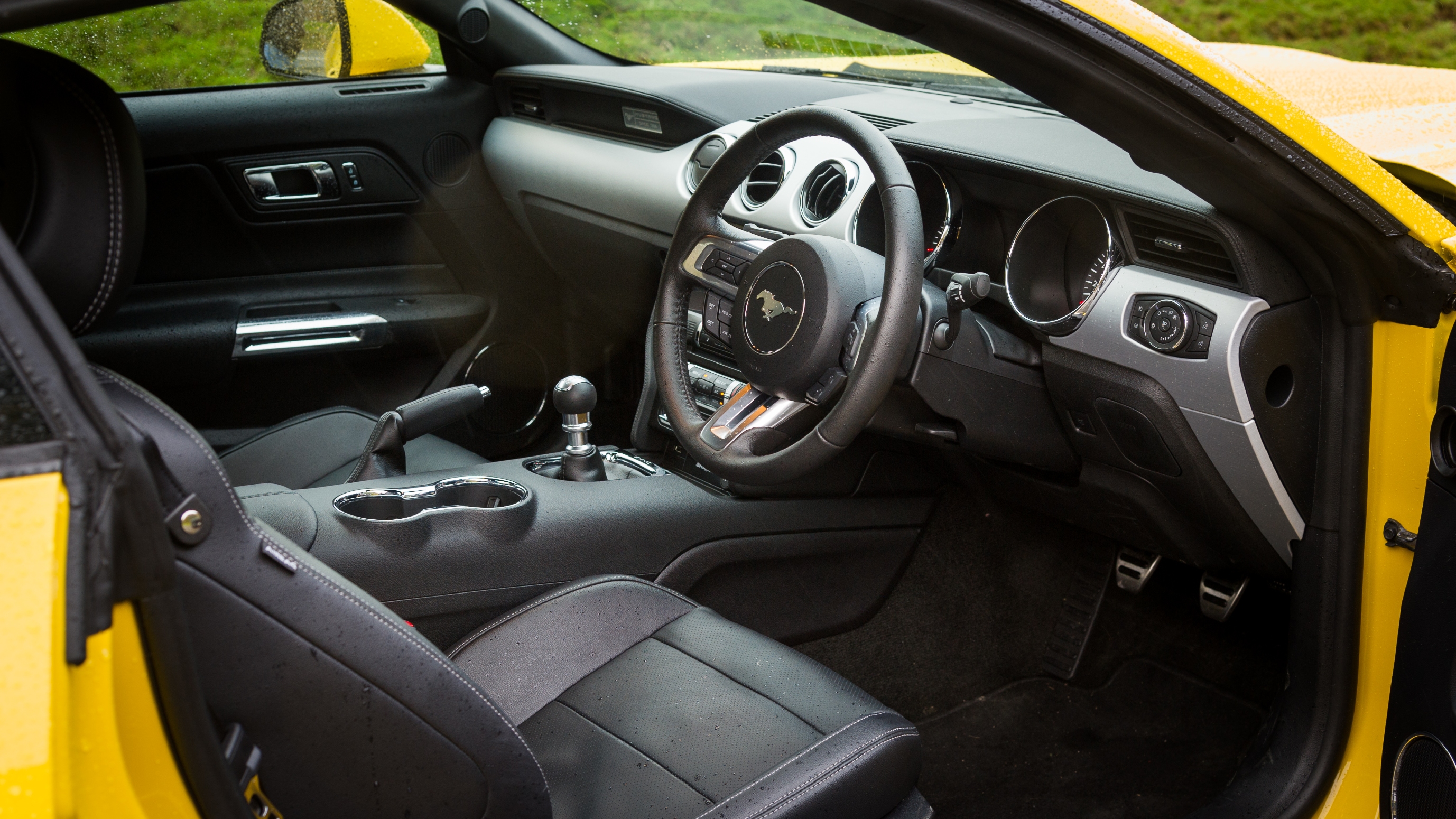 Ford Mustang (S550) interior